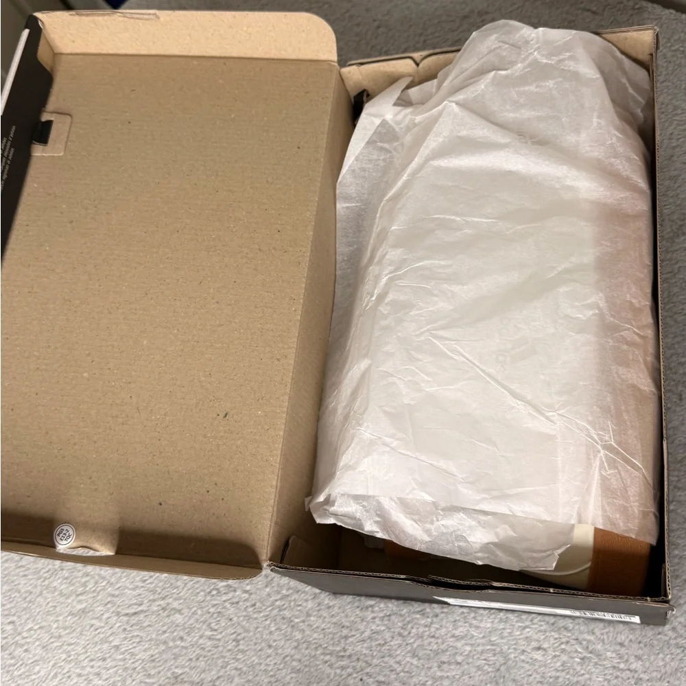 Adidas VL Court Base Sneakers Women’s Size 9 Cream Mint Gum Sole NIB